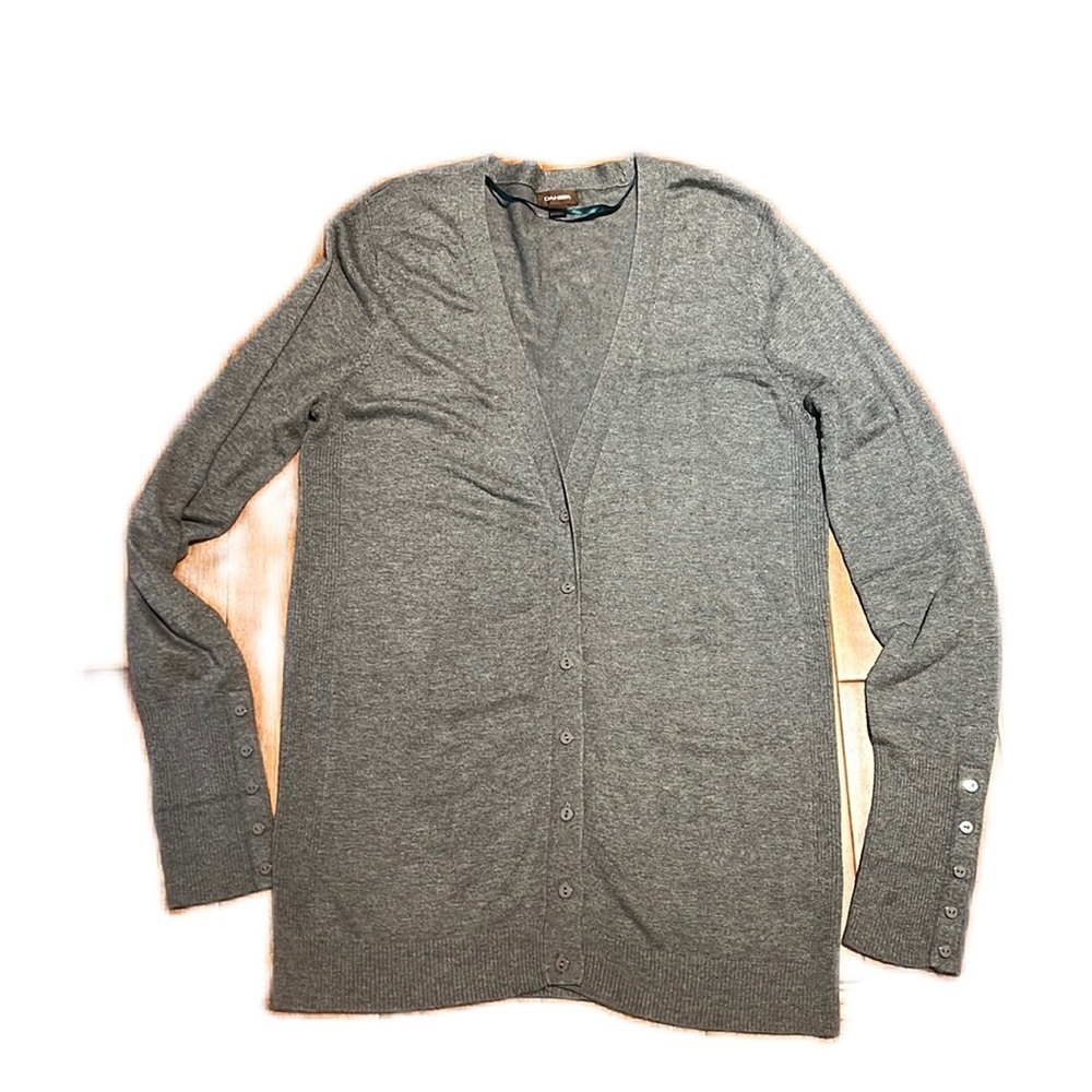 Danier Cardigan V Neck Size M Grey